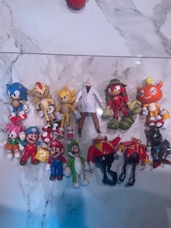Sonic/mario toys