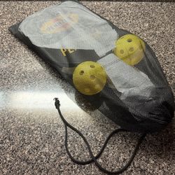 Pickleball paddles & balls - unused