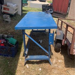 Mesa De 3’x 6 De Metal