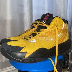 PUMA dreamer jcole january 28th size 8