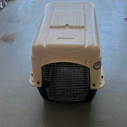 Petco  Medium Size Dog Kennel