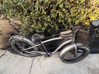 Electric Cruiser Bike with Fat Tires
