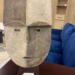 Wooden Mask On Stand 5a