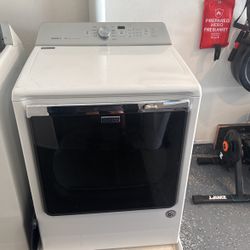 Maytag Bravos XL Dryer