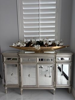 Nice Glass Entry Table