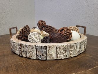 Table tray with decoration