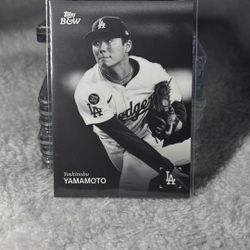 2025 Topps Black & White Yoshinobu Yamamoto 