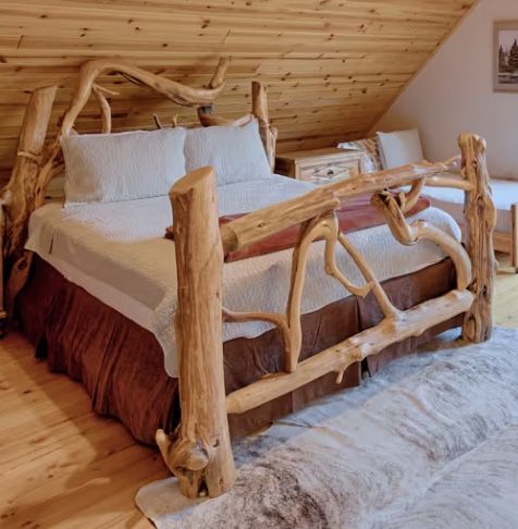 Queen Size Bed - Custom Knotty Pine LOCATED IN HEBER, AZ