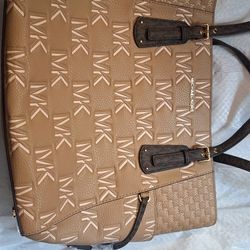 Michael Kors Neww And Juicy