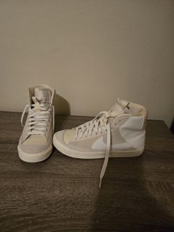 Nike Blazer Mid '77 SE