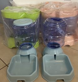 3.8L Pet Food & Water Dispenser Dispensador de Agua y Comida para Mascotas 3.8 L
