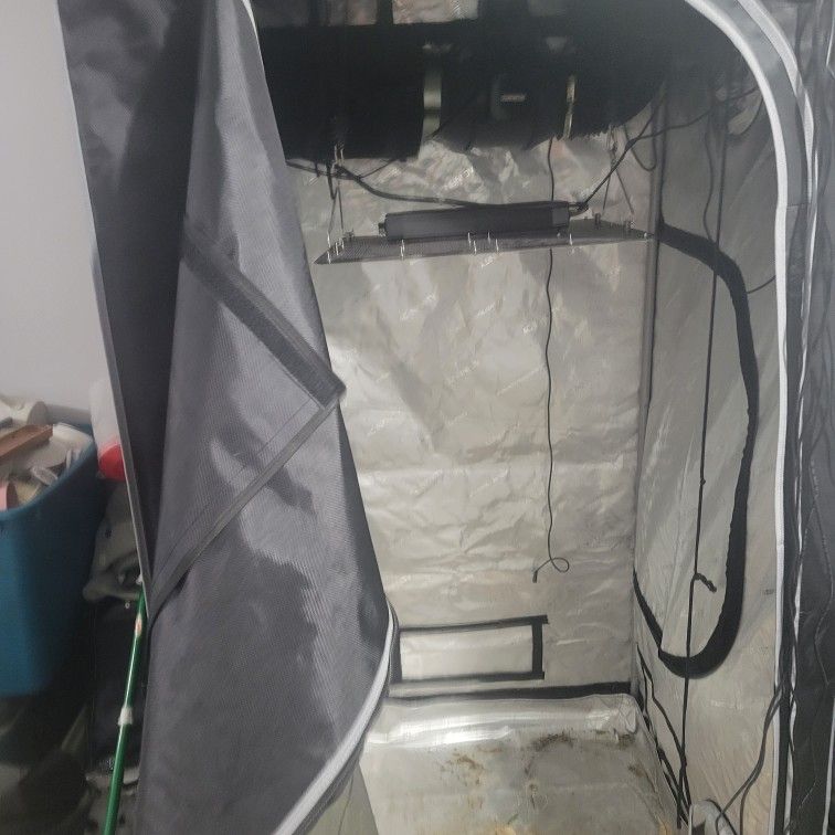 Ac Infinity Grow Tent 3x3