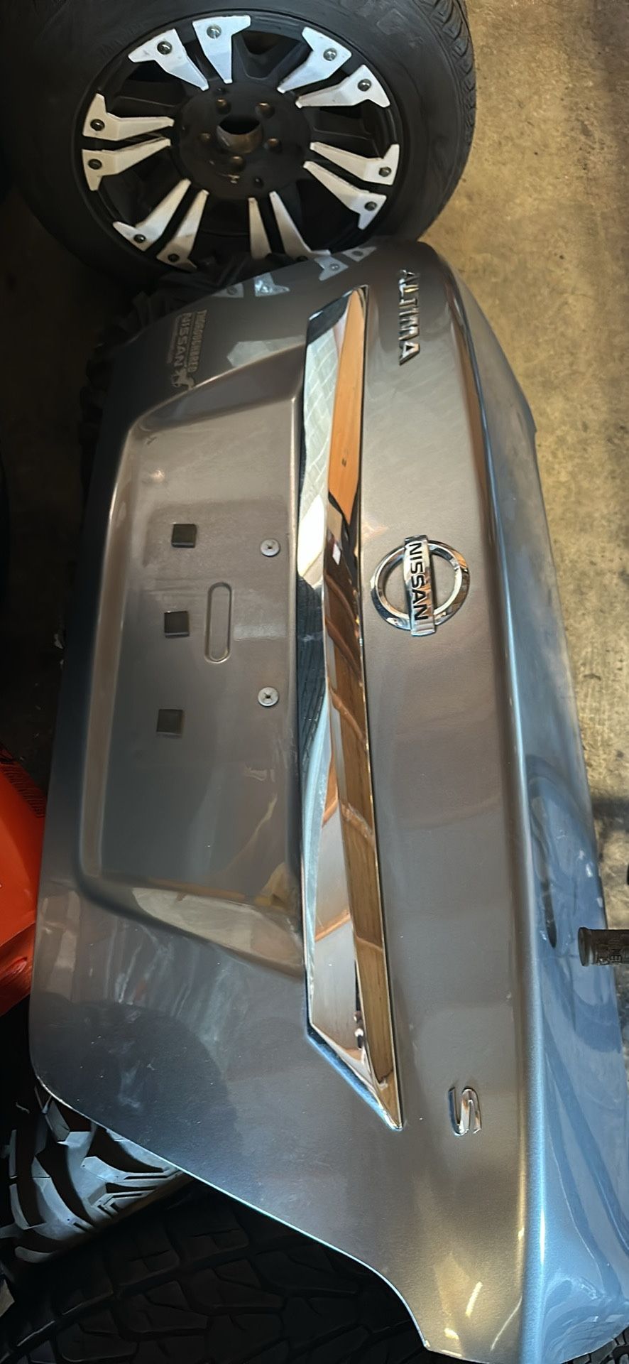 2016 Altima Trunk Lid