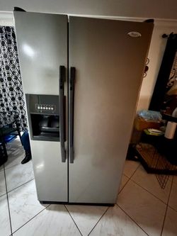 Whirlpool Side by side refrigerator