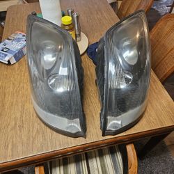 Volvo Headlights 