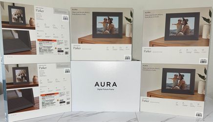 Aura Digital HD Picture Frame, Best Frame for Gifting, (10.2) - Carver Black)