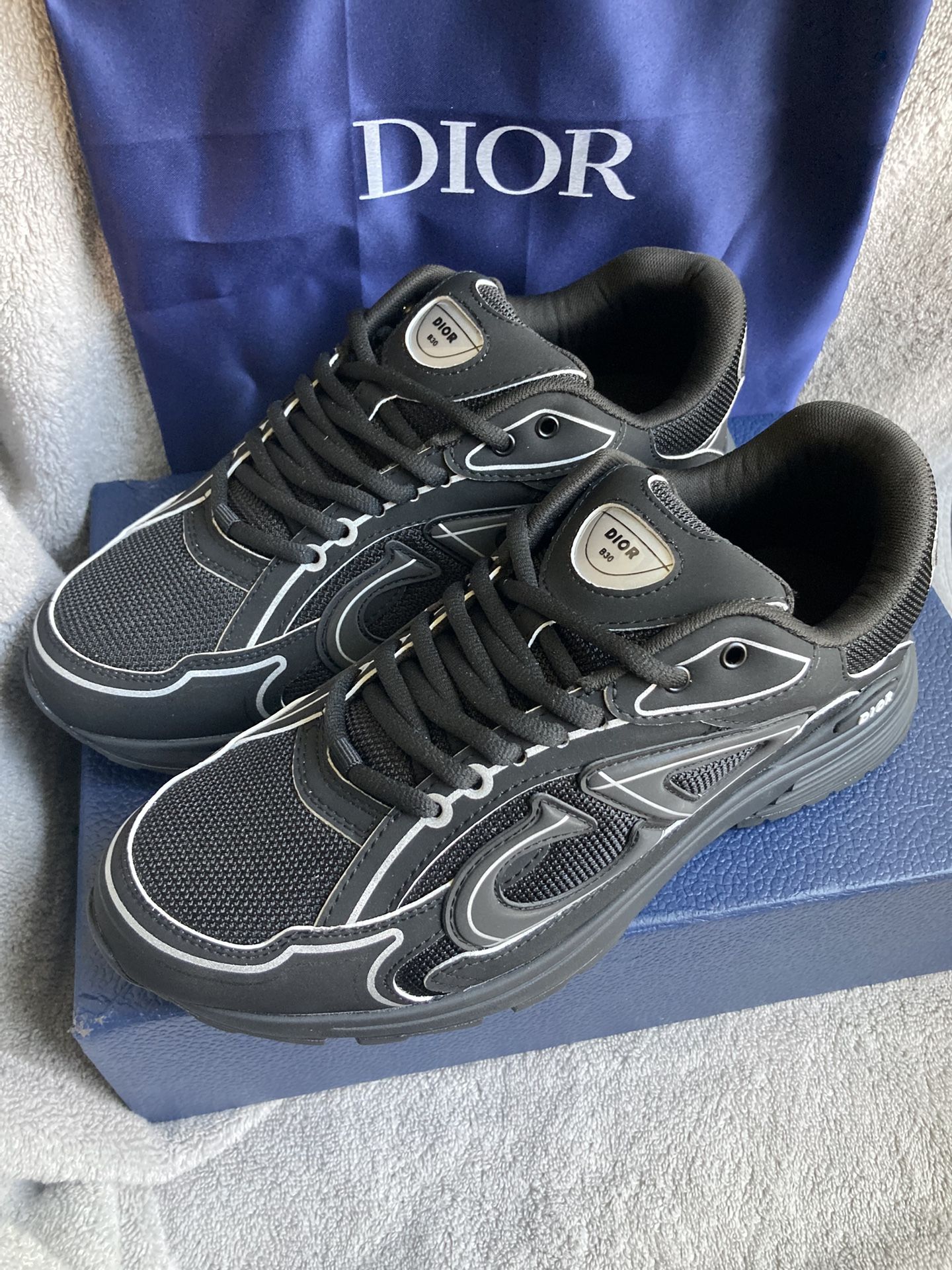 B30 Countdown Sneaker - Black