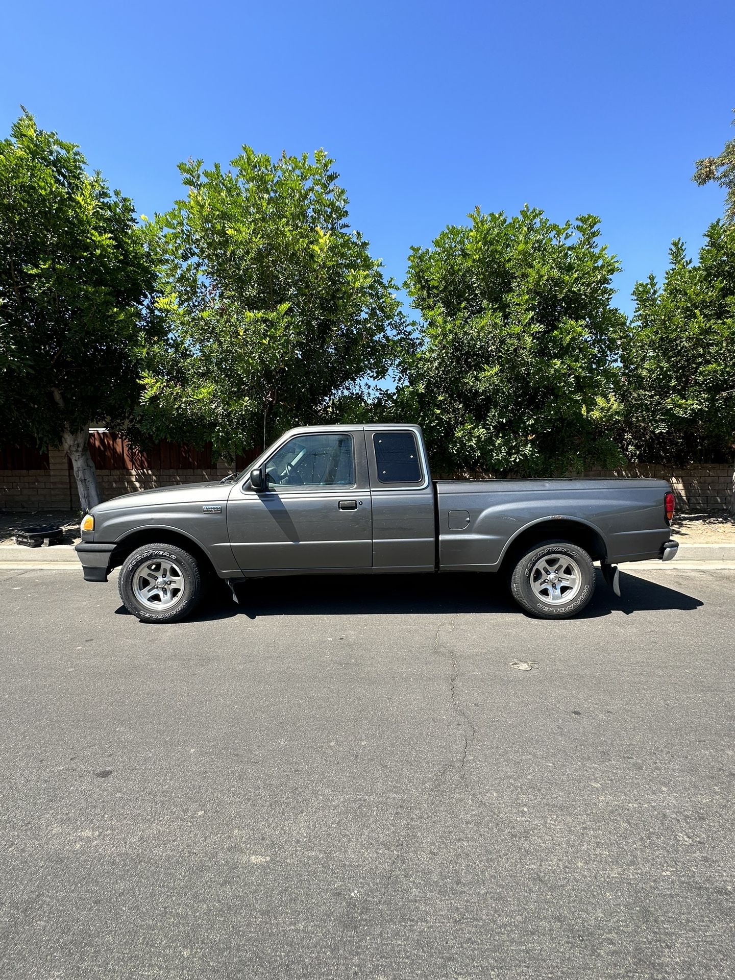 1999 Mazda B-Series Pickup