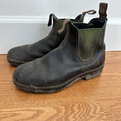 Women’s Size 5 Blundstone Boots