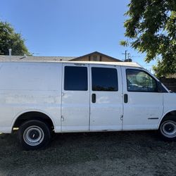 2002 Chevrolet Express Cargo