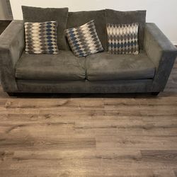 Couch Forsale 