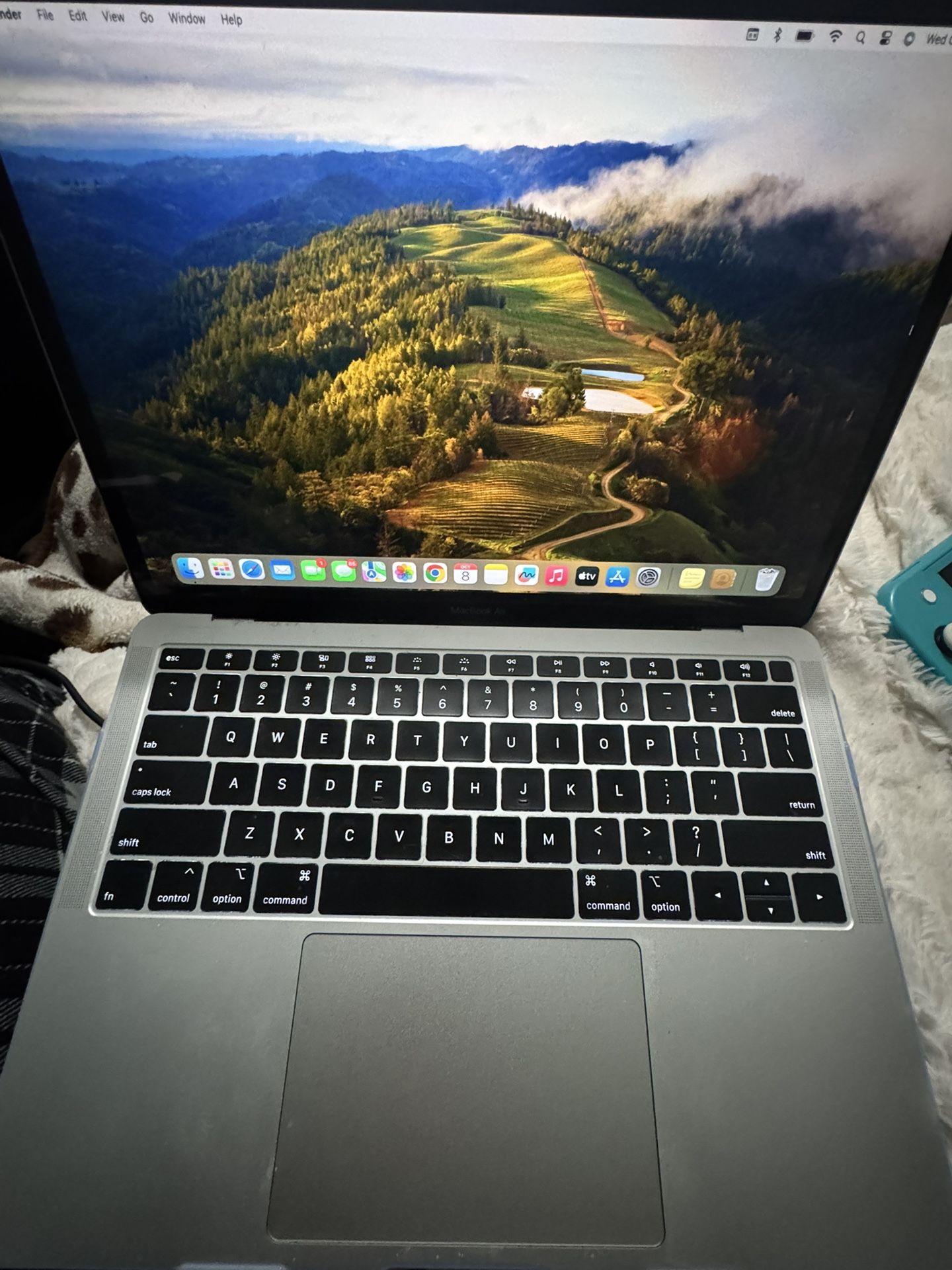 MacBook Air 2019 16gb