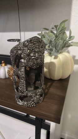 Vintage wine bottle holder
