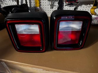 Jeep Wrangler JL tail lights pair