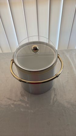 Barware, table ice bucket