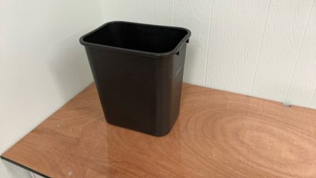 Executive Trash Can