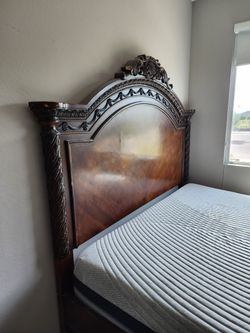 Mahogany King Size Bed Frame