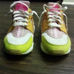 Air Nikes (Size 8 Women)