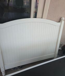 Free full size headboard