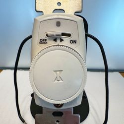 EJ351 Programmable wall mounted timer