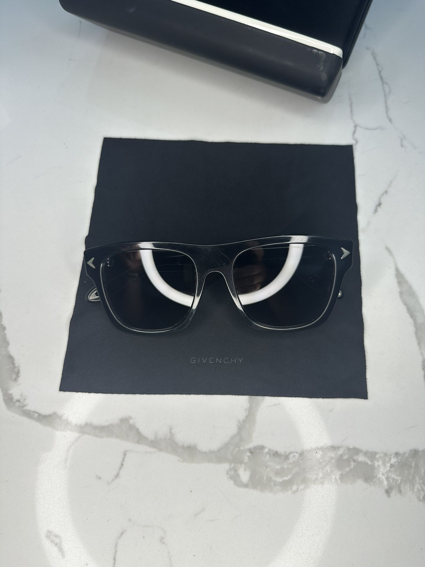 Givenchy GV 7011/S 807TD55019 150 Black Mens Sunglasses Vintage Rare Polarized