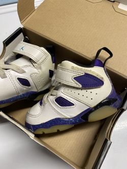 Jordan Baby 4c in White & Purple in Good Condition