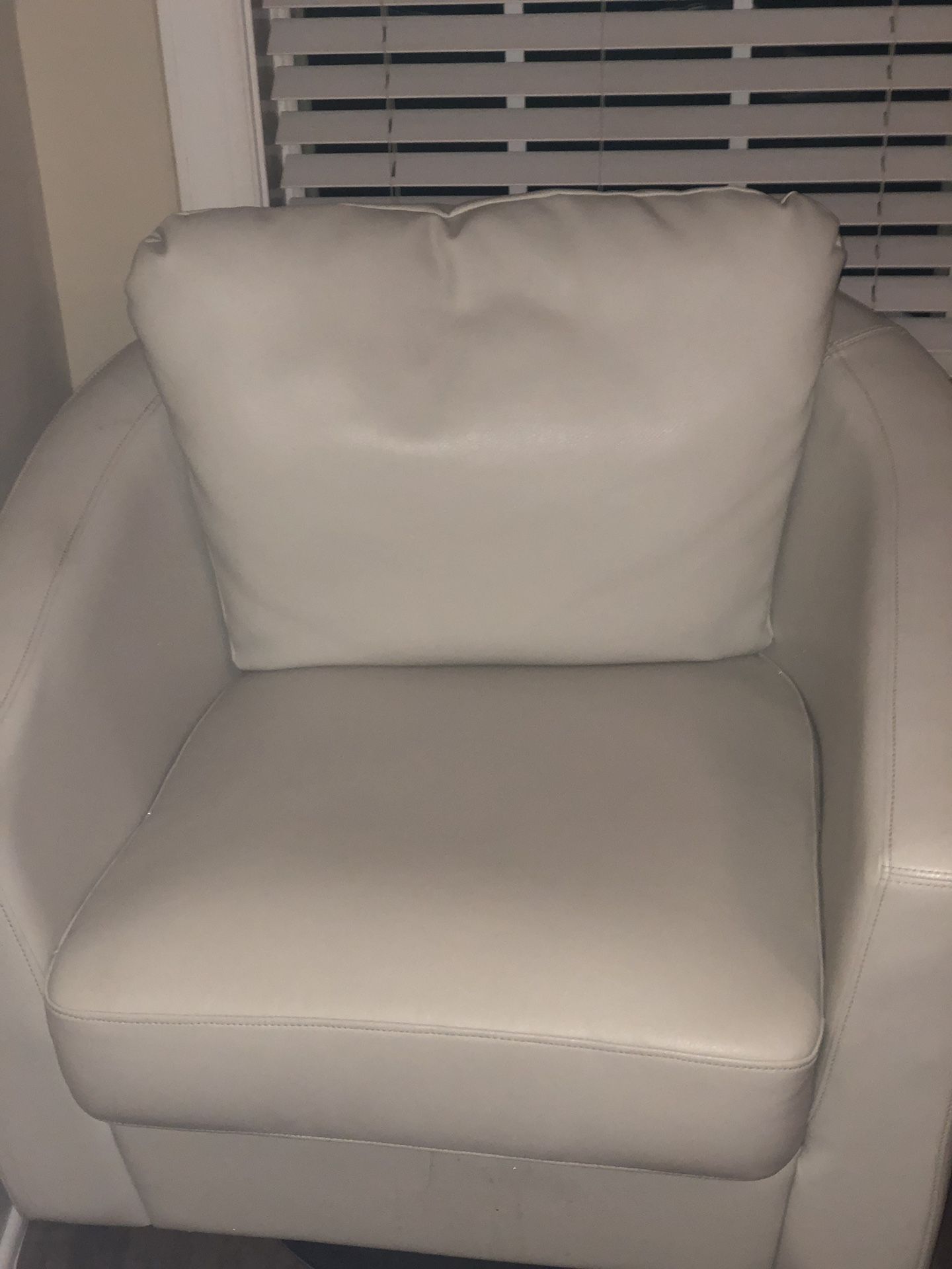 White Living room couch set