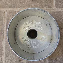 1923 Antique Angel Food Cake Pan