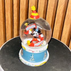 Disney Parks Mickey Mouse Worlds Biggest Mouse Party Lights Snow Globe
