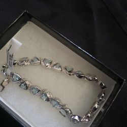 7in Swiss Blue Topaz Diamond Bracelet
