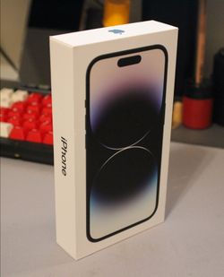 iPhone 14 Pro 128GB (Unlocked) + Extras