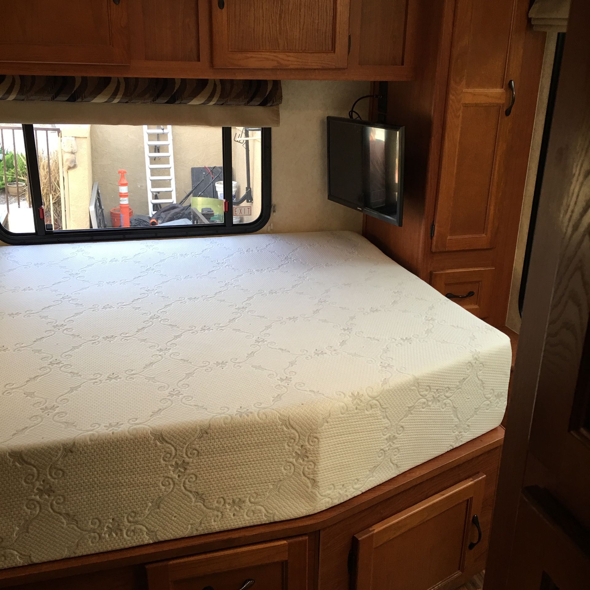 Memory foam mattress made for rv’s boats, trailers