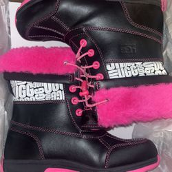 Black And Pink Snow boots 