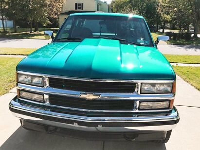 Silverado for sale truck " RUNS GREAT ..VERY CLEAN Automatic ,truck, V-8 ( 5.7 lt engine ) runs great , no mechanical issues !!!