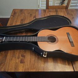 Yamaha C-40 Classical Guitar