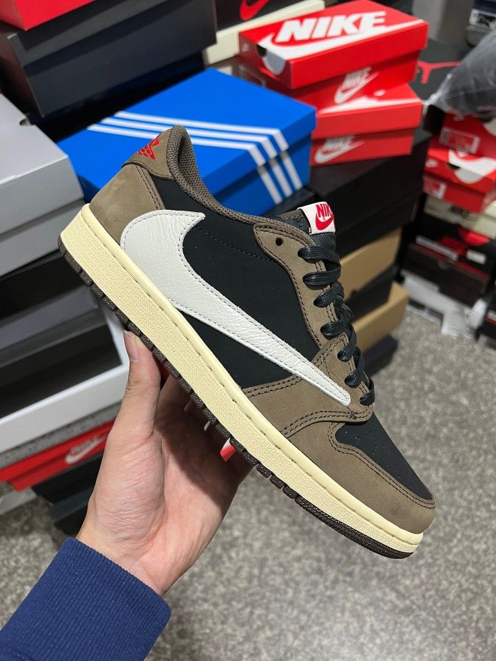 Air jordan 1s travis scott more colors available