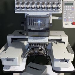 Toyota Expert Model 830 ESP 10-Needle Commercial Embroidery Machine