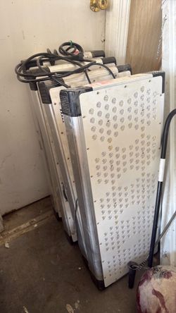 LED Grow Light Panels – Lot of 4