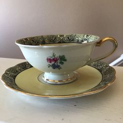 Vintage Royal Bayreuth Germany Fine China Teacup & Saucer Set