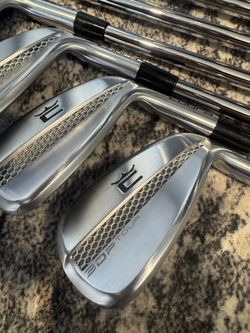 Cobra 3DP Tour 5-PW